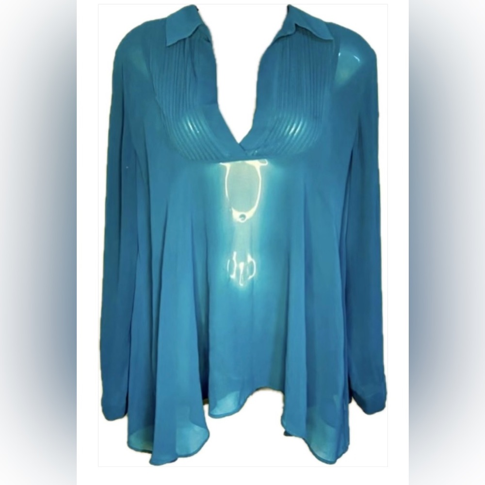 Free People sheer blouse. Size Small.Turquoise.
